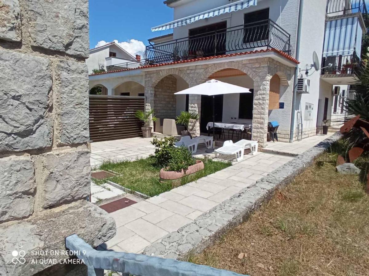 Apartment Verano Njivice Ngoại thất bức ảnh