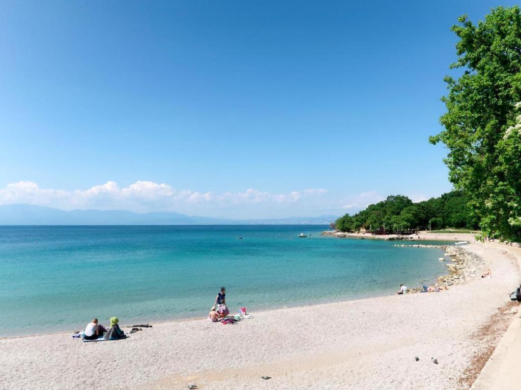 Apartment Verano Njivice Ngoại thất bức ảnh