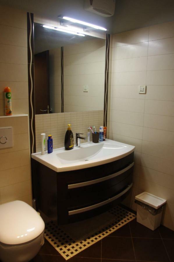 Apartment Verano Njivice Ngoại thất bức ảnh