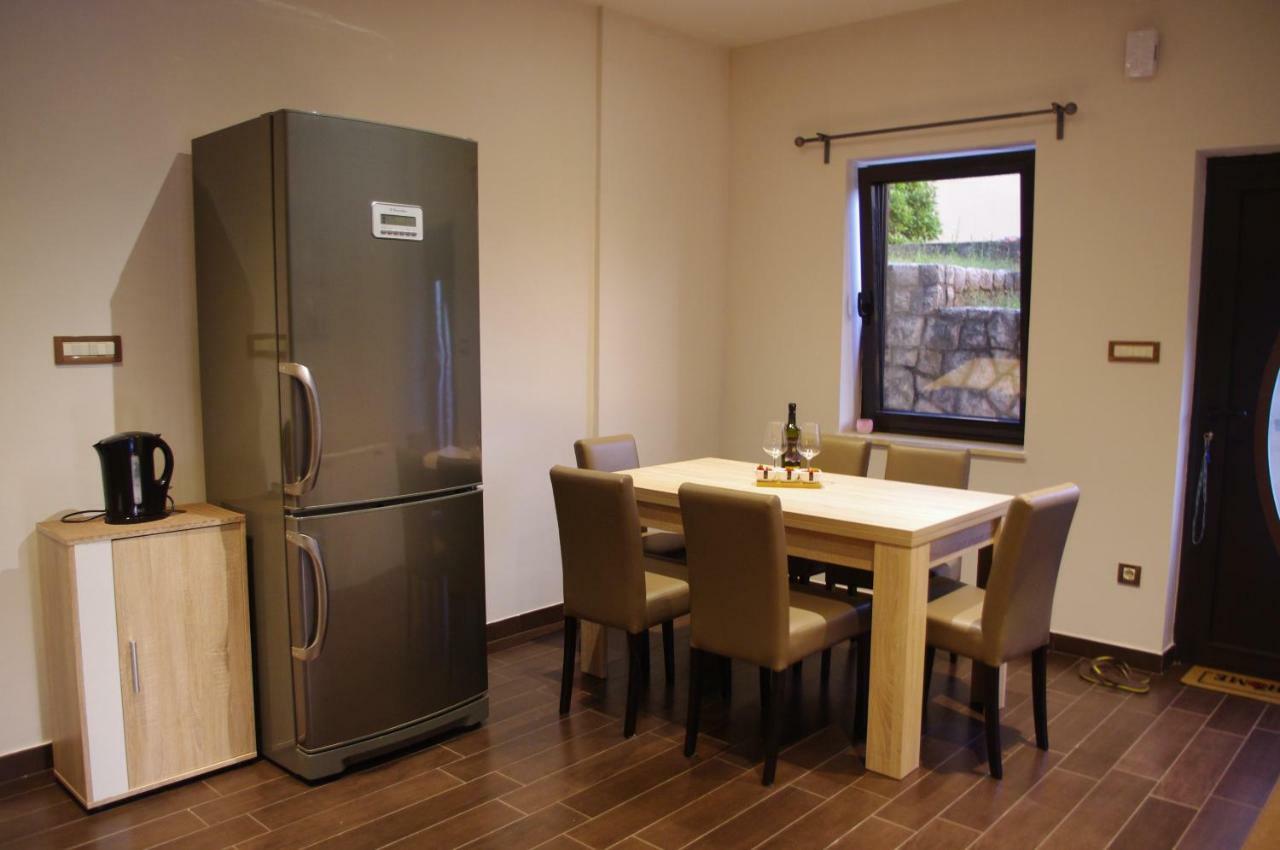 Apartment Verano Njivice Ngoại thất bức ảnh