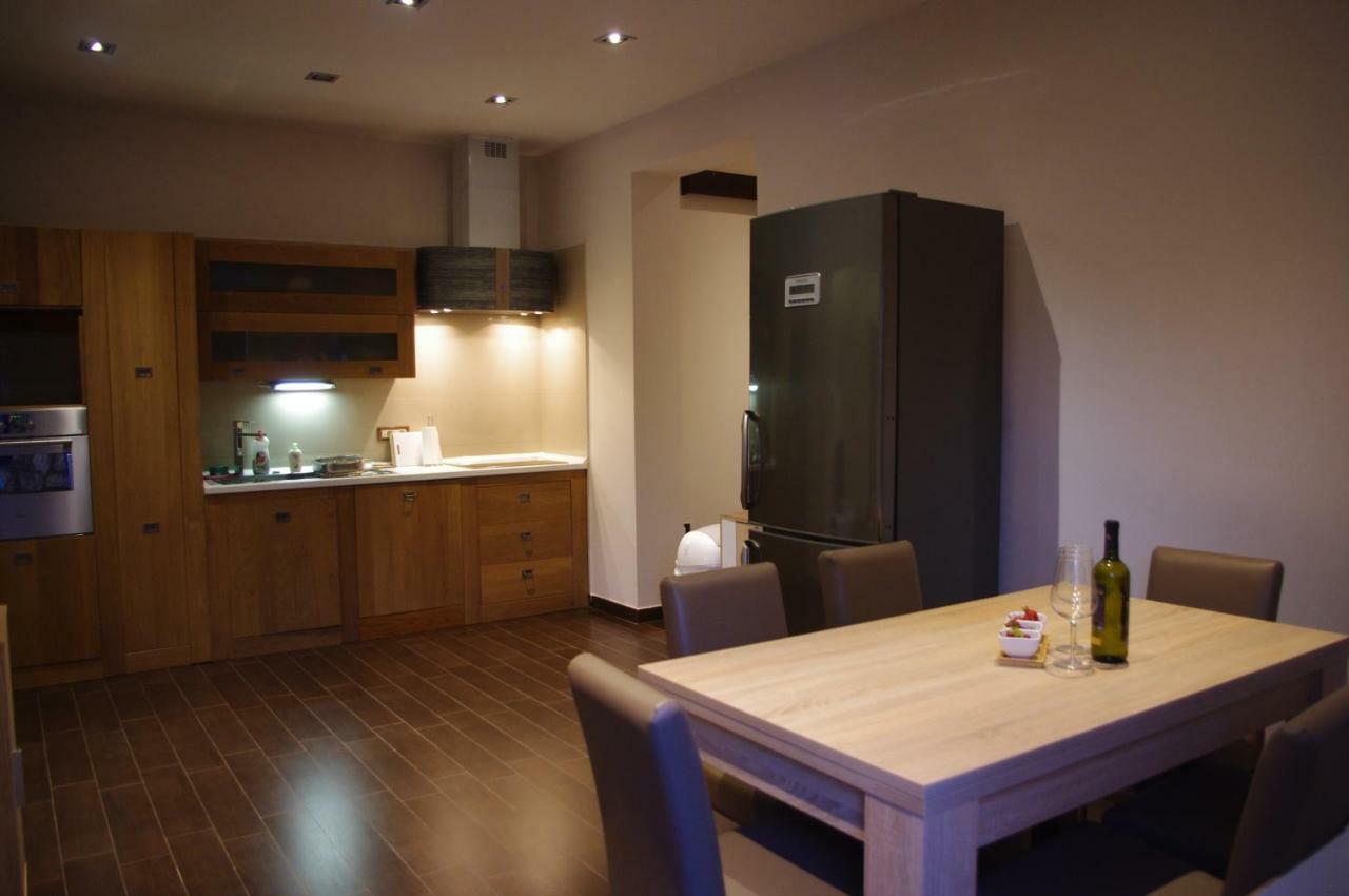Apartment Verano Njivice Ngoại thất bức ảnh